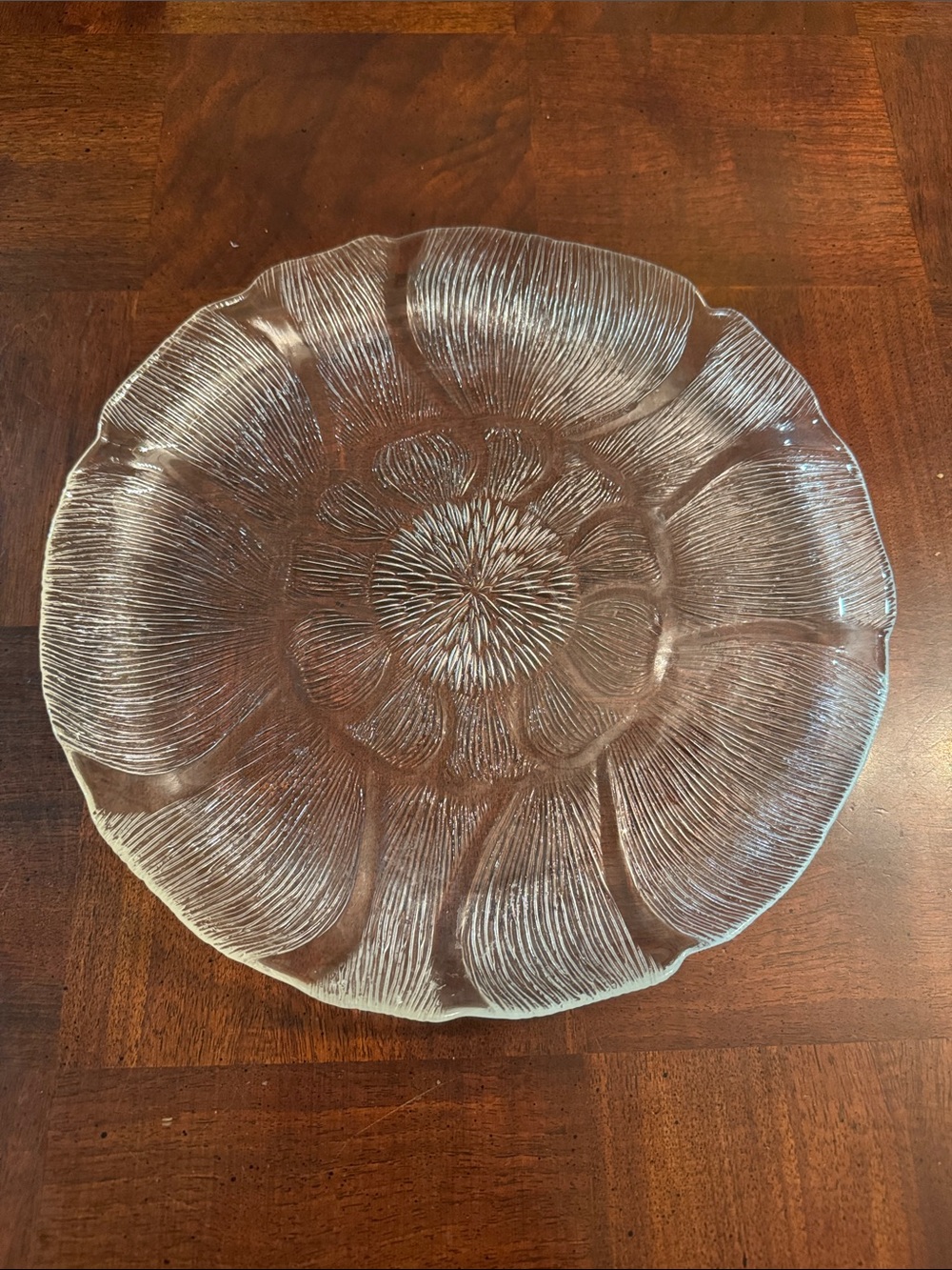 10.5" Arcoroc Fleur Dinner Plates Dishes Platter Made in France Luminarc